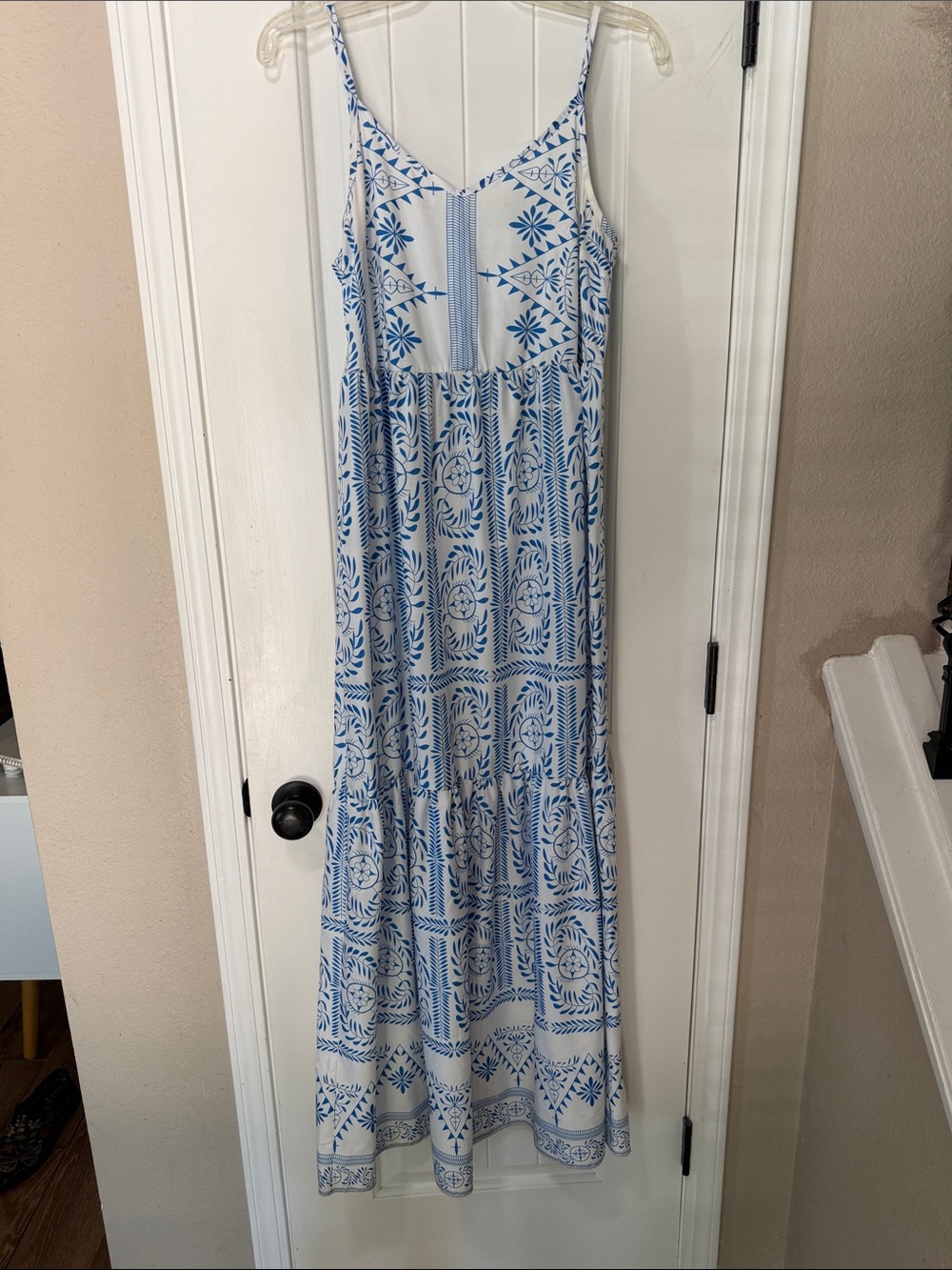 SHEIN Blue and White Printed Maxi Dress with Spaghetti Straps